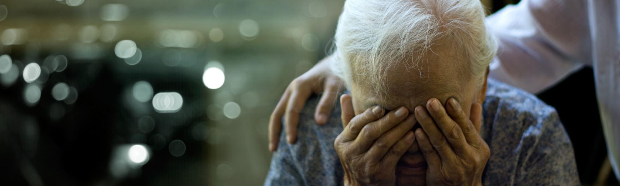 Choroba Alzheimera — co to jest? Objawy, etapy choroby, diagnostyka i leczenie